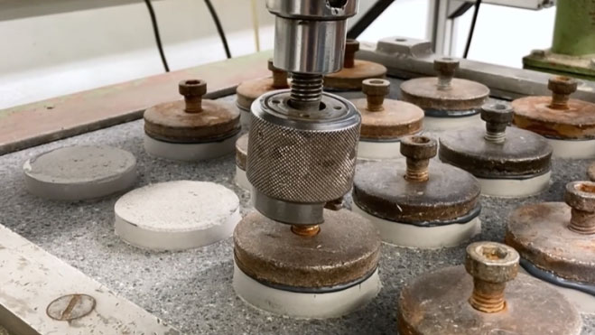 Tensile adhesive test